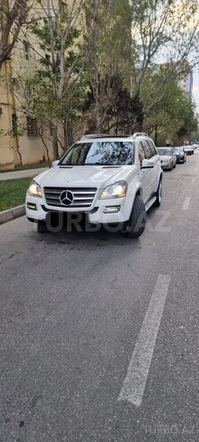 Mercedes GL 500 4MATIC 2010, 175,600 km - 5.5 l - Bakı
