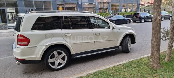 Mercedes GL 500 4MATIC 2010, 175,600 km - 5.5 l - Bakı