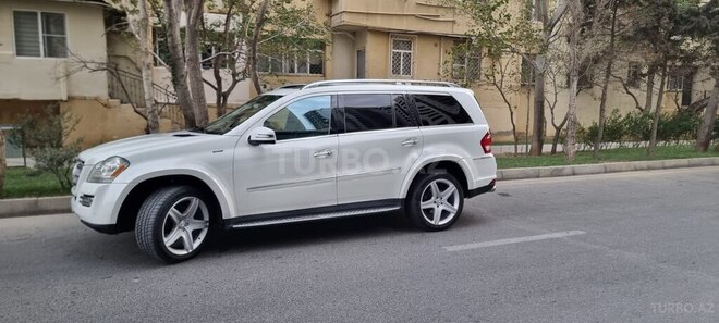 Mercedes GL 500 4MATIC 2010, 175,600 km - 5.5 l - Bakı