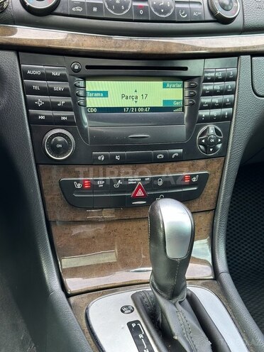 Mercedes E 240 2002, 280,000 km - 2.6 l - Bakı