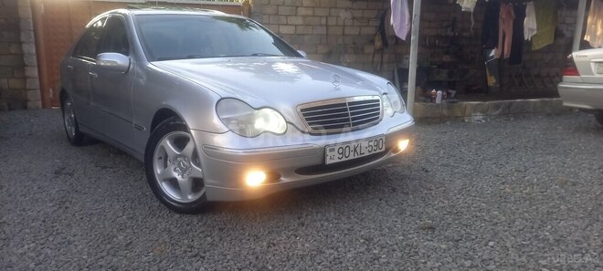 Mercedes C 200 2000, 324,576 km - 2.0 л - Lənkəran