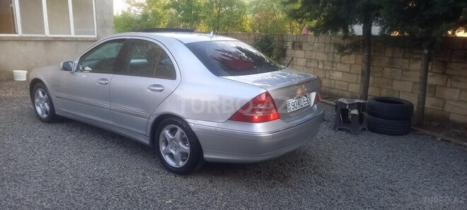 Mercedes C 200 2000, 324,576 km - 2.0 л - Lənkəran
