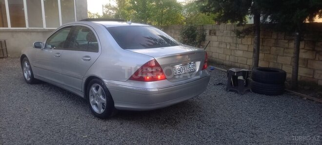 Mercedes C 200 2000, 324,576 km - 2.0 л - Lənkəran