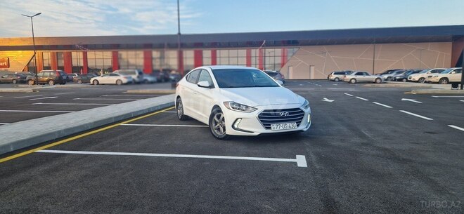 Hyundai Elantra 2017, 139,000 km - 1.4 l - Bakı