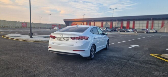 Hyundai Elantra 2017, 139,000 km - 1.4 l - Bakı