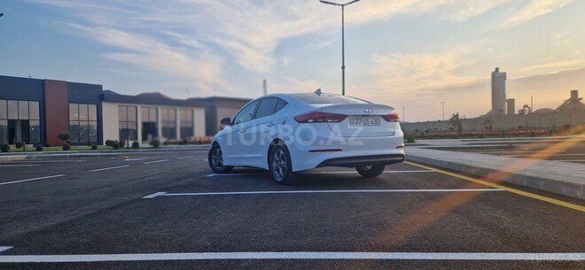 Hyundai Elantra 2017, 139,000 km - 1.4 l - Bakı