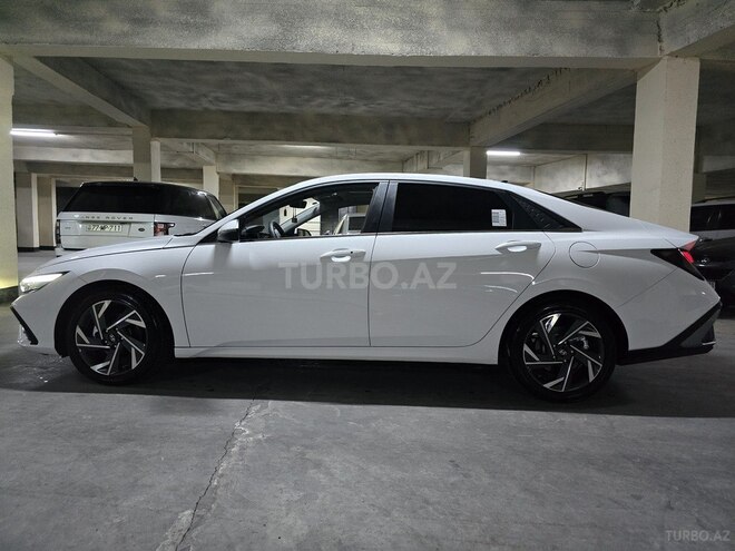 Hyundai Elantra 2024, 20,000 km - 1.5 л - Bakı