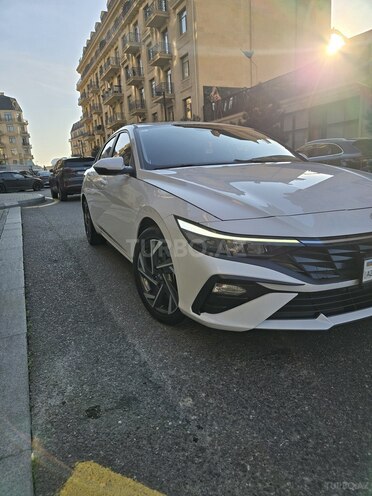 Hyundai Elantra 2024, 20,000 km - 1.5 л - Bakı