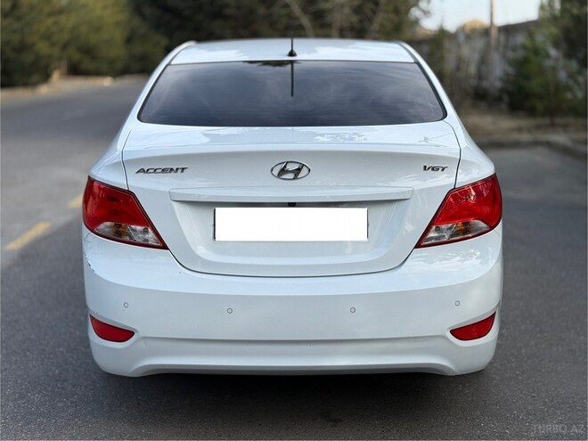 Hyundai Accent 2015, 88,000 km - 1.6 l - Bakı