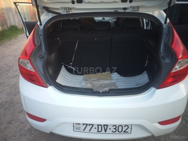 Hyundai Accent 2015, 202,805 km - 1.6 л - Bakı