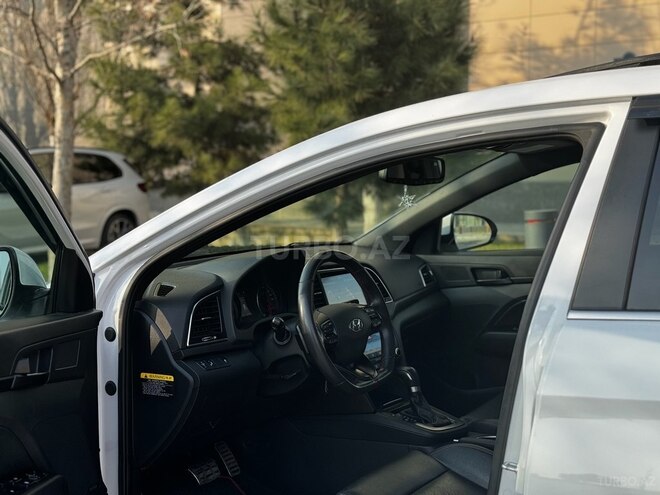 Hyundai Elantra 2016, 87,000 km - 1.6 л - Bakı