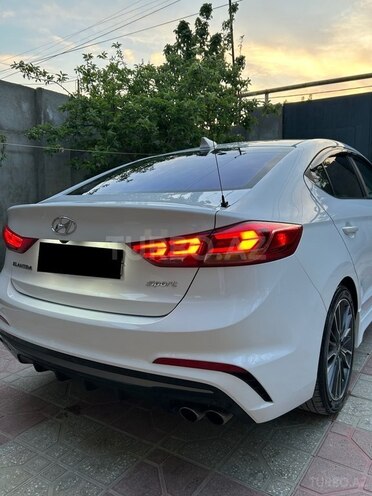 Hyundai Elantra 2017, 231,746 km - 1.6 l - Bakı