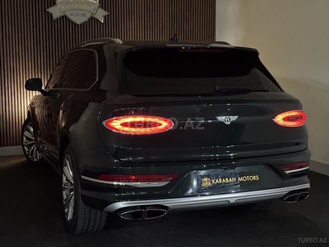 Bentley Bentayga-10