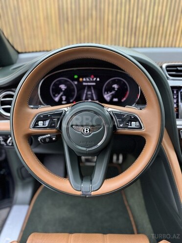 Bentley Bentayga-17
