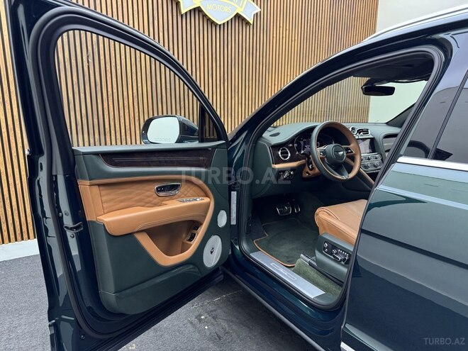 Bentley Bentayga-13