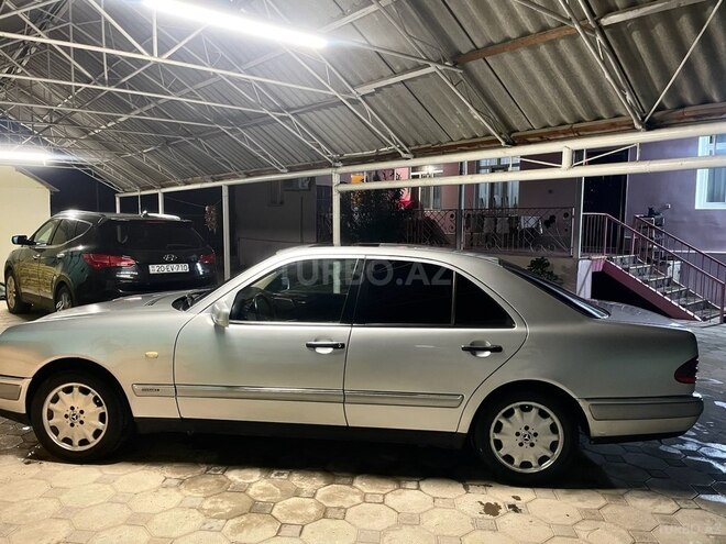 Mercedes E 220 d 1999, 513,694 km - 2.2 l - Bakı