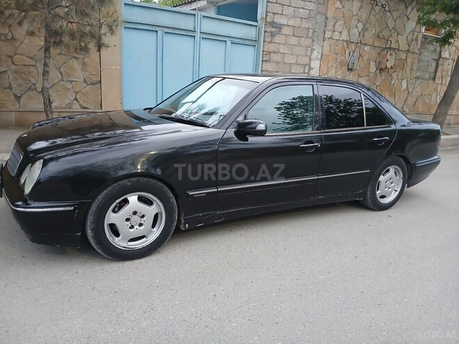 Mercedes E 220 d 2000, 333,333 km - 2.2 л - Yevlax