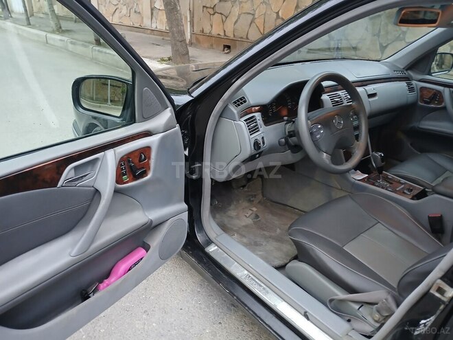 Mercedes E 220 d 2000, 333,333 km - 2.2 л - Yevlax