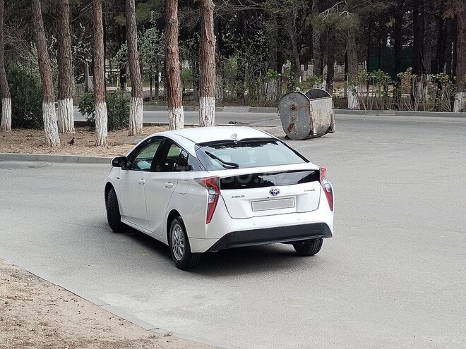 Toyota Prius 2018, 110,000 km - 1.8 l - Sumqayıt