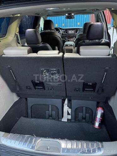Kia Carnival 2020, 200,000 km - 2.2 l - Bakı