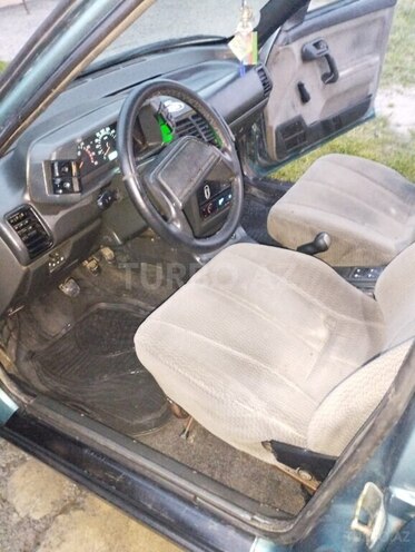 LADA (VAZ) 2112 2001, 230,000 km - 1.6 l - Ucar