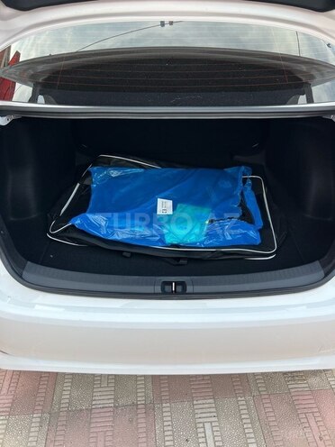 Toyota Corolla 2024, 8,700 km - 1.8 л - Bakı