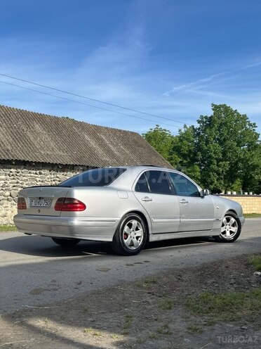 Mercedes E 240 1997, 236,000 km - 2.4 l - Balakən