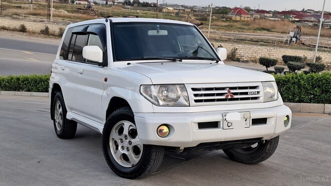 Mitsubishi Pajero io 1998, 280,000 km - 1.8 л - Bakı