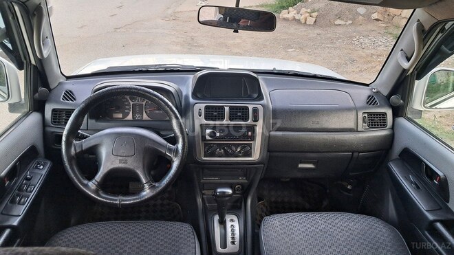 Mitsubishi Pajero io 1998, 280,000 km - 1.8 л - Bakı