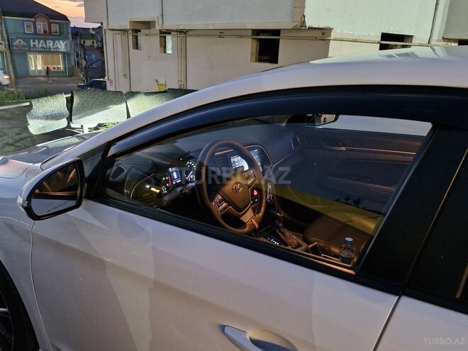 Hyundai Avante 2017, 197,000 km - 1.6 l - Bakı