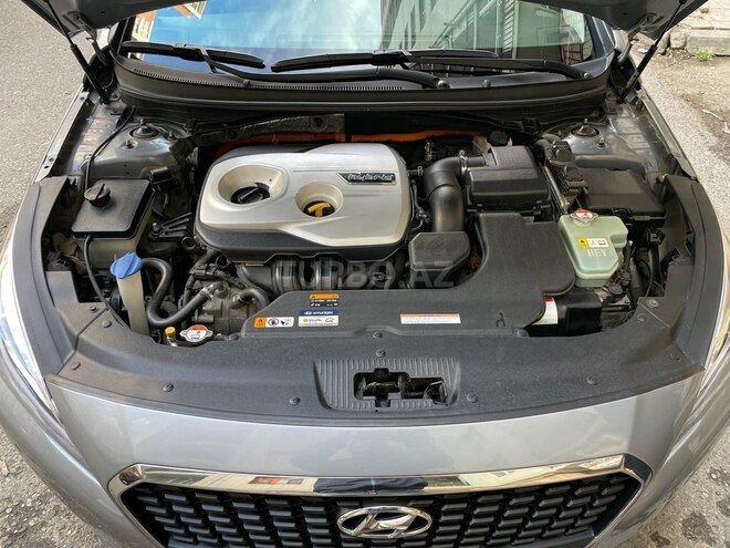 Hyundai Sonata-9