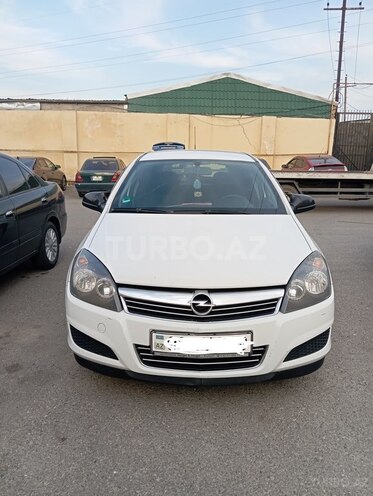 Opel Astra 2010, 180,000 km - 1.3 л - Bakı