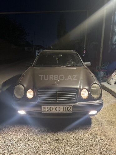 Mercedes E 230 1995, 443,000 km - 2.3 l - Bakı