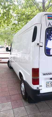Ford Transit-11