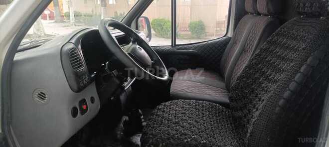 Ford Transit-13