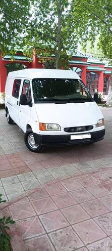 Ford Transit-3
