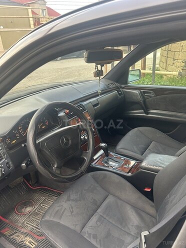 Mercedes E 230 1995, 443,000 km - 2.3 l - Bakı