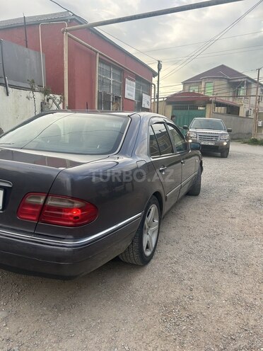 Mercedes E 230 1995, 443,000 km - 2.3 l - Bakı