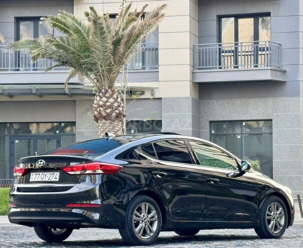 Hyundai Elantra 2017, 86,700 km - 2.0 l - Bakı