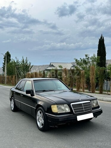 Mercedes E 220 1994, 375,847 km - 2.2 l - Mingəçevir