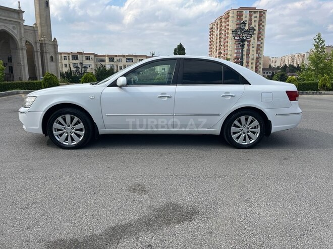 Hyundai Sonata-13