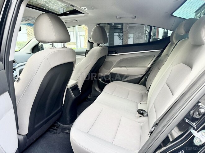 Hyundai Elantra 2017, 86,700 km - 2.0 l - Bakı