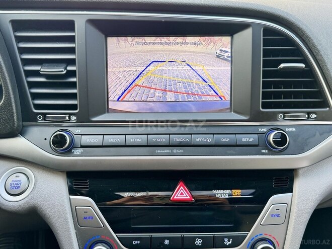 Hyundai Elantra 2017, 86,700 km - 2.0 l - Bakı