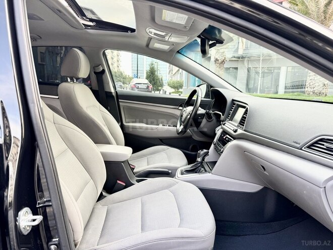 Hyundai Elantra 2017, 86,700 km - 2.0 l - Bakı