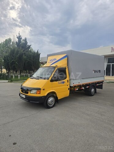 Ford Transit-5