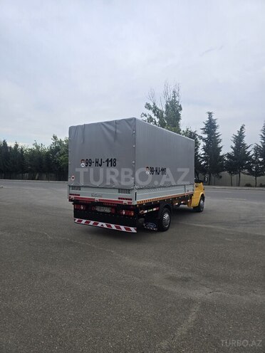 Ford Transit-8