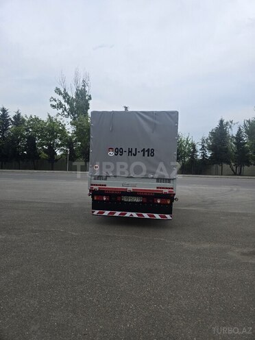 Ford Transit-9