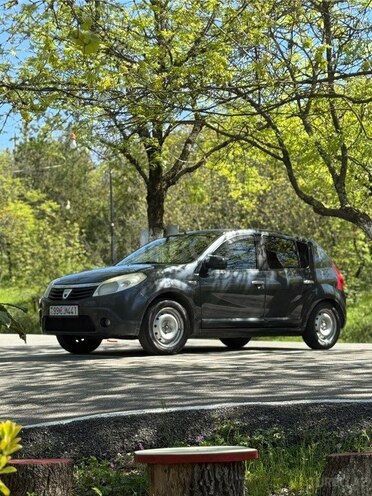 Dacia Sandero 2008, 376,000 km - 1.4 l - Bakı