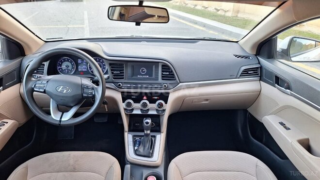 Hyundai Elantra 2019, 95,000 km - 2.0 l - Bakı