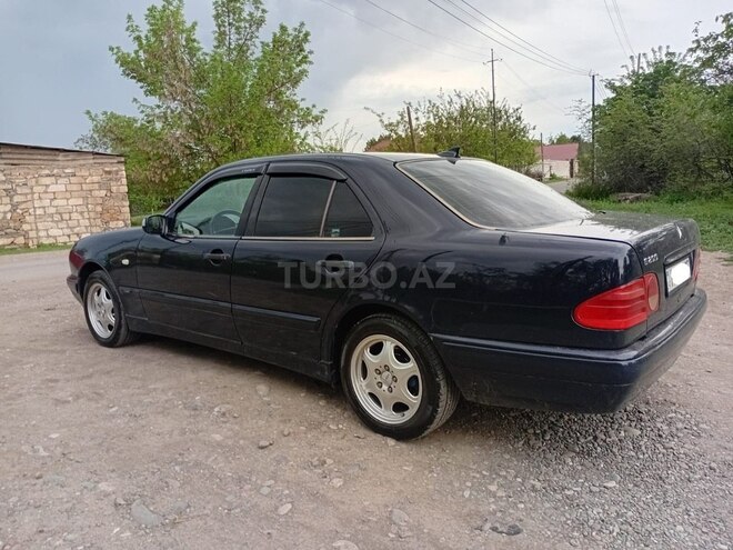Mercedes E 200 1996, 271,652 km - 2.0 л - Ağstafa